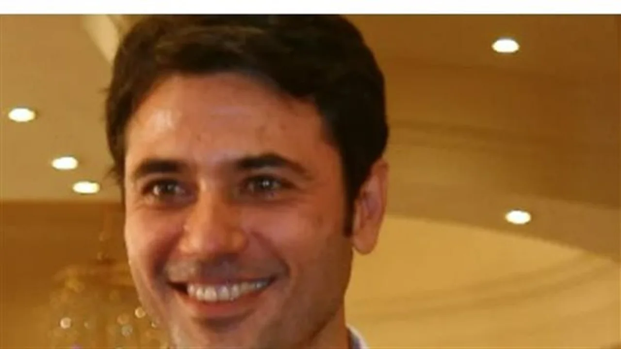 تغيير مفاجئ.. أحمد عز يكشف كواليس ملحمته السينمائية الجديدة Dogs 7